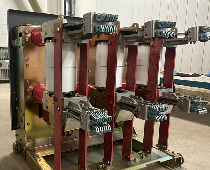 replacement vacuum interrupters in circuit breaker mellon